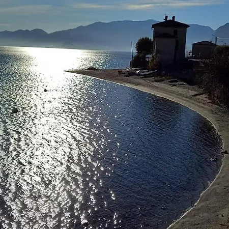 Apartamento Antica Casa Di Lea San Siro (Lombardy)